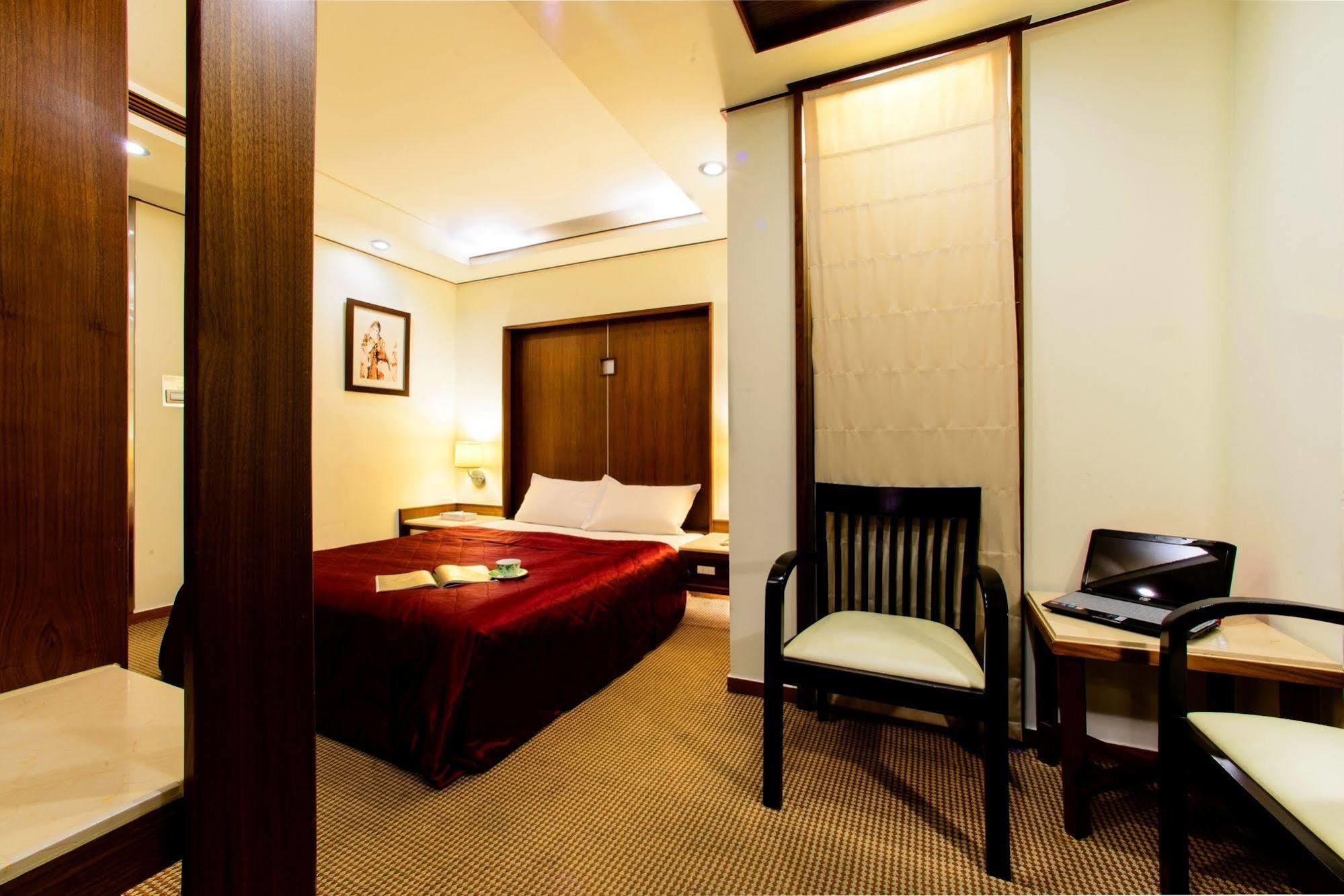 טאיצ'ונג Kao Yuan Hotel - Zhong Shan מראה חיצוני תמונה